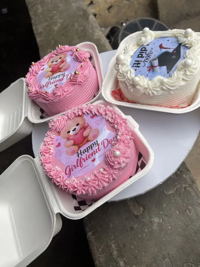 Bento cakes: Happy Girlfriend Day and "you did it" graduation